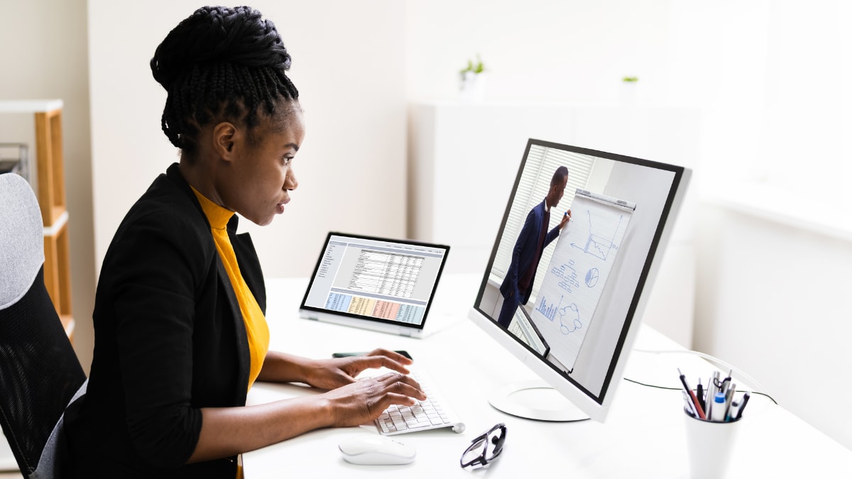 online college student attending a live lecture