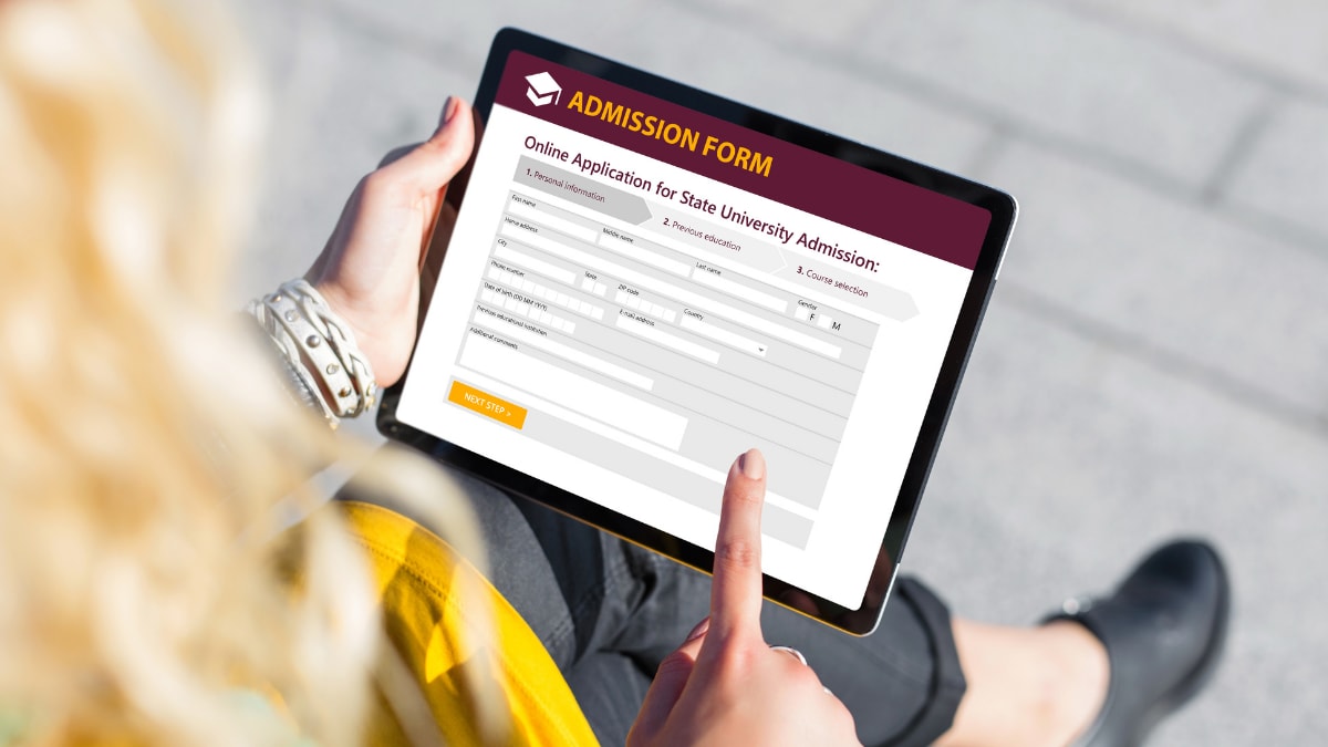 future college student completing a college admissions form