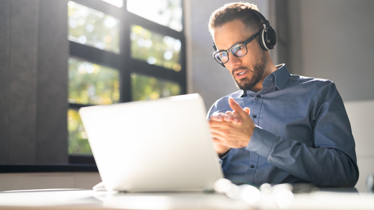 MBA student working on online MBA course