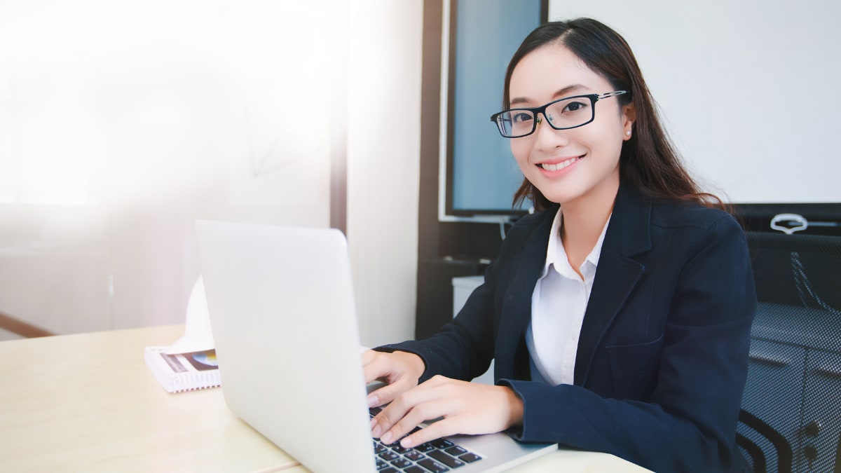 online graduate student working on an online course