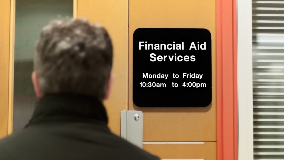 financial aid services office