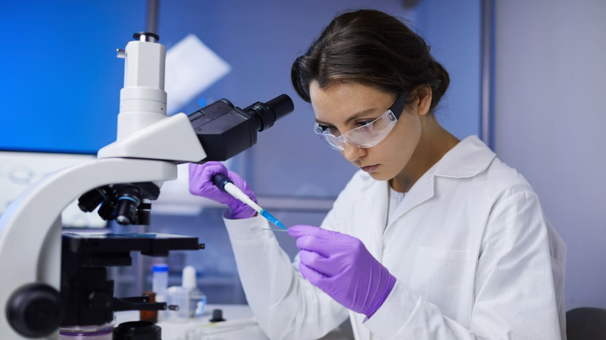 microbiologist conducting research