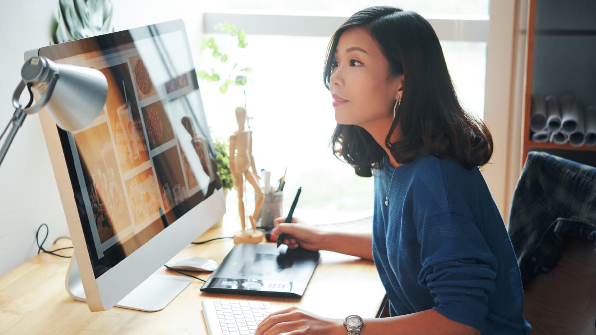 digital designer building website