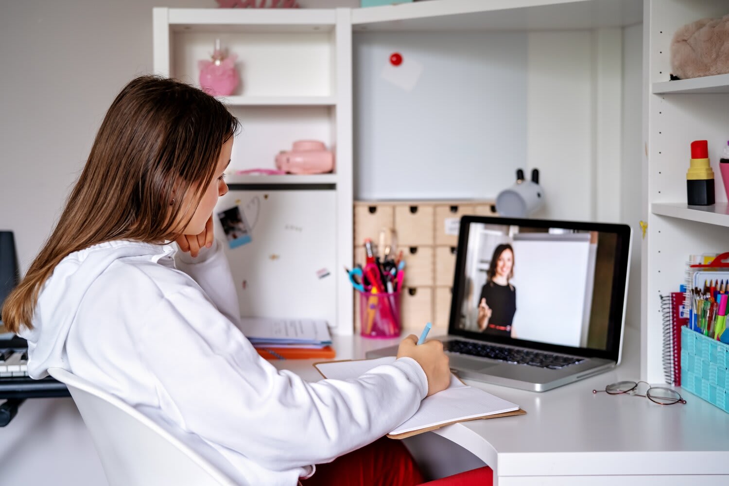 Female student taking an online class