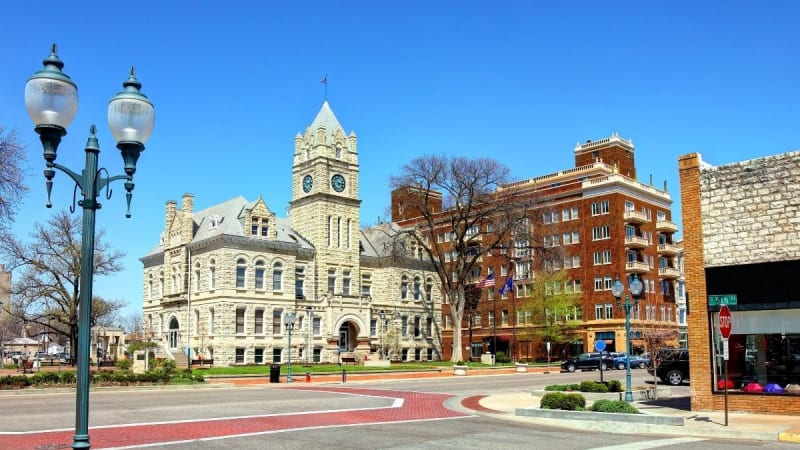 Best Online Colleges in Kansas 2023