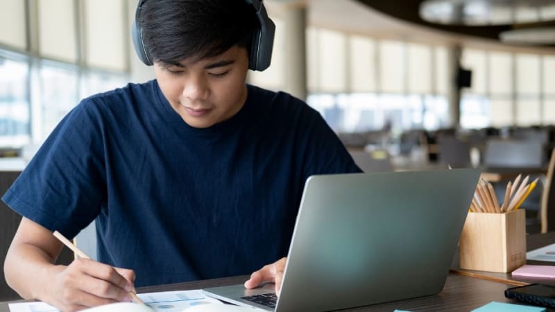 How to Transfer from Campus to Online College | Academic Influence