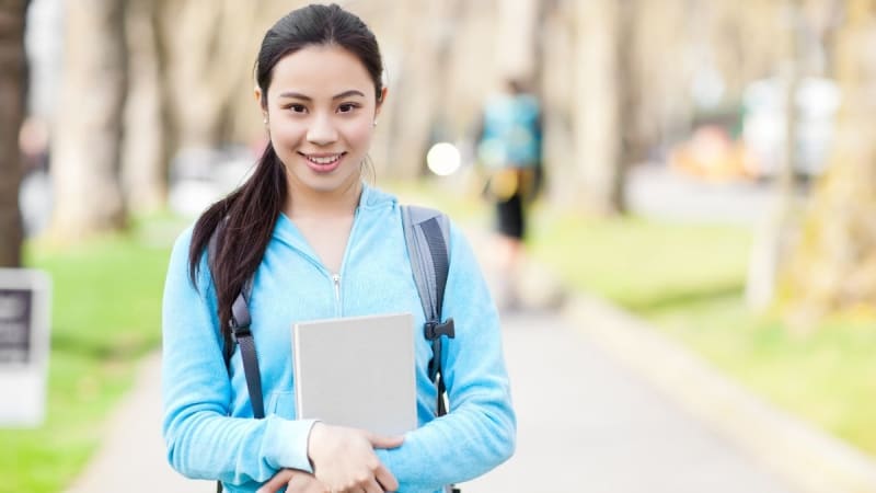 Why Visit Campus Before Picking Your Online College?
