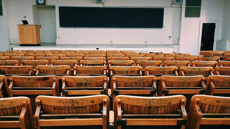 Research University vs Teaching University: Which is Right for You?