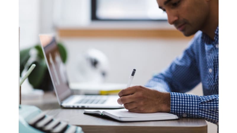 5 Cheapest Online Colleges in Massachusetts | Academic Influence