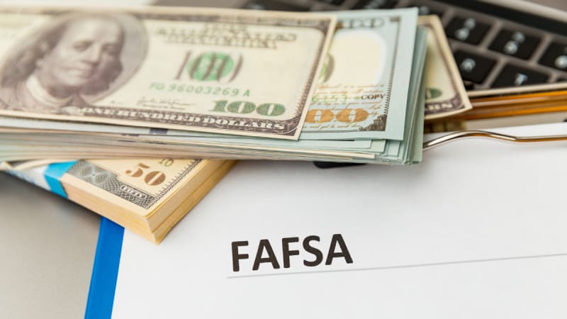 Online Colleges That Accept FAFSA